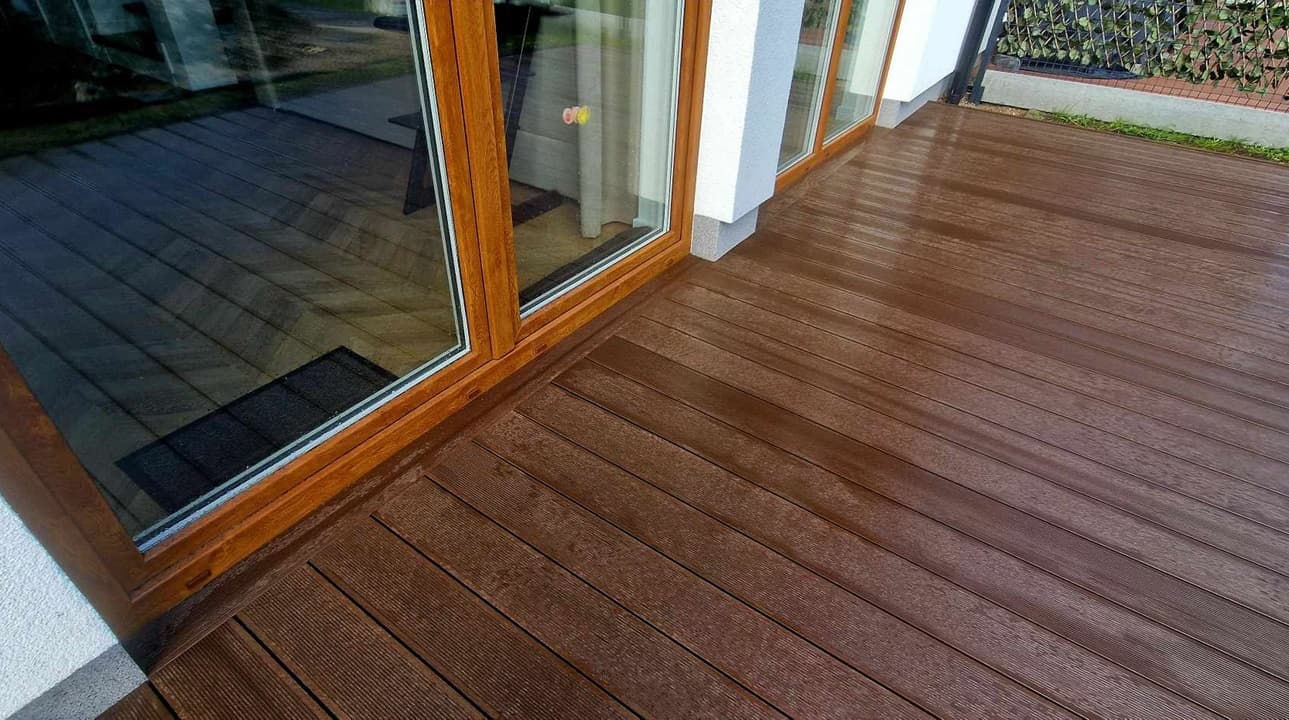 Composite decking system - Radom