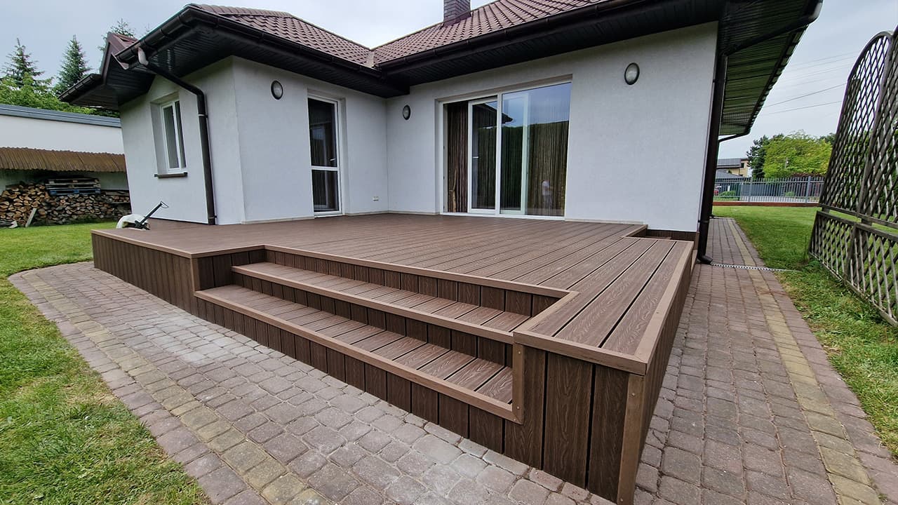 Installing a terrace with composite decking boards - Grudziądz