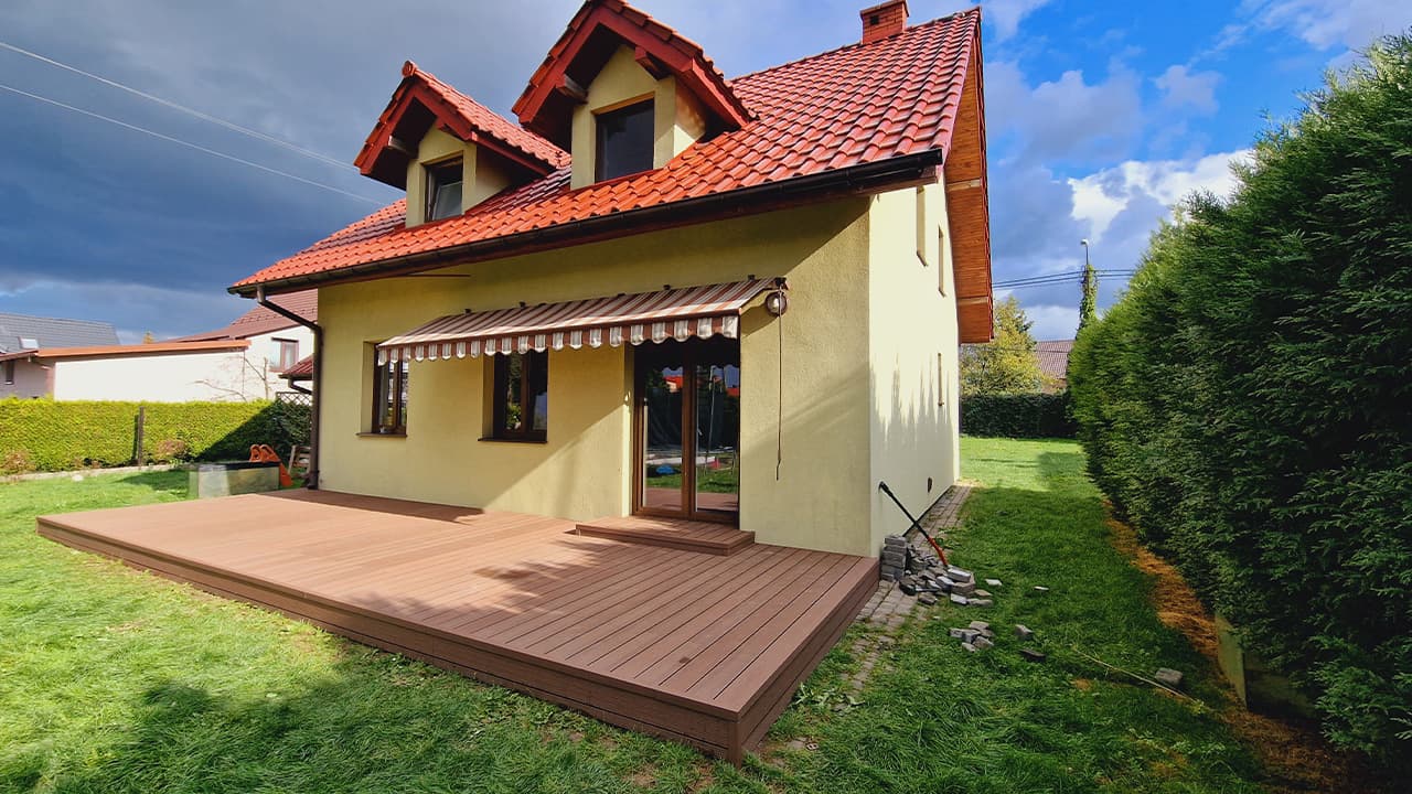 Composite and wooden decking boards - Bytom