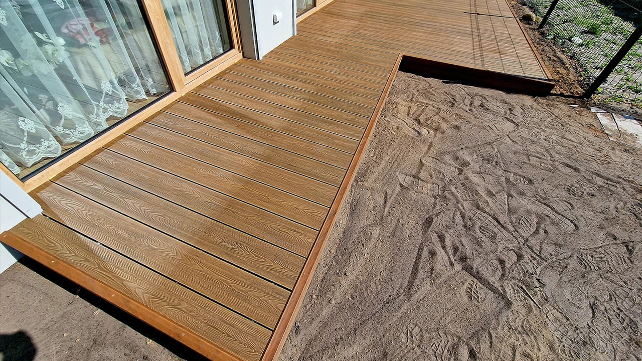 Installing a terrace with composite decking boards - Chorzów