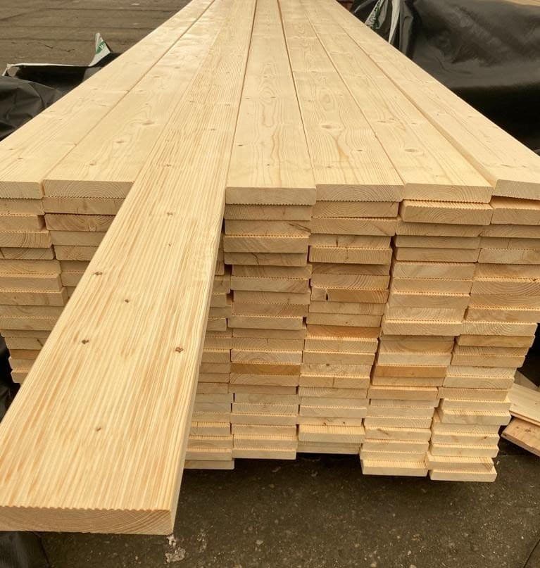 Scandinavian spruce decking board GRADE BC 28x145 fine-grooved/smooth 5.1 m