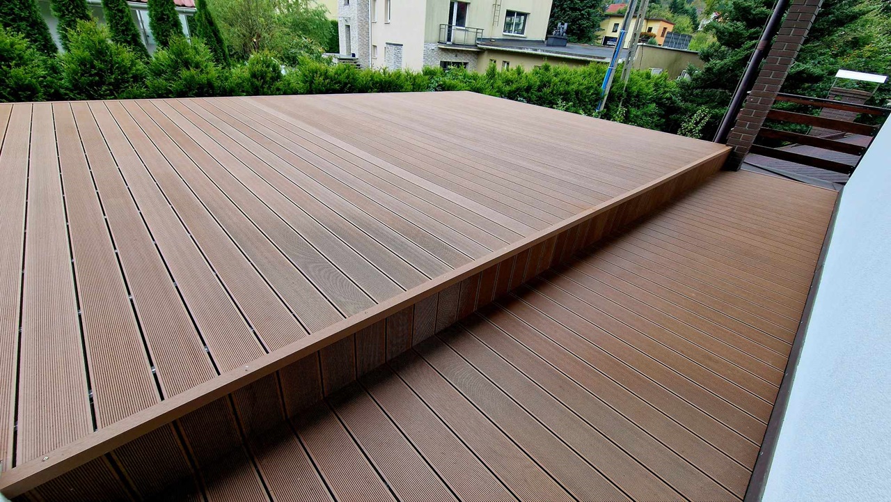 deck construction in Człuchów